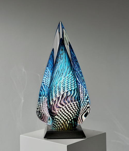 Lichtkunst und Glaskunst von Peter Kuchler III. zählt zur Sparte der Zeitgenössischen Kunst. Peter Kuchler III. zählt zu den bekanntesten und berühmtesten Künstlern Österreichs